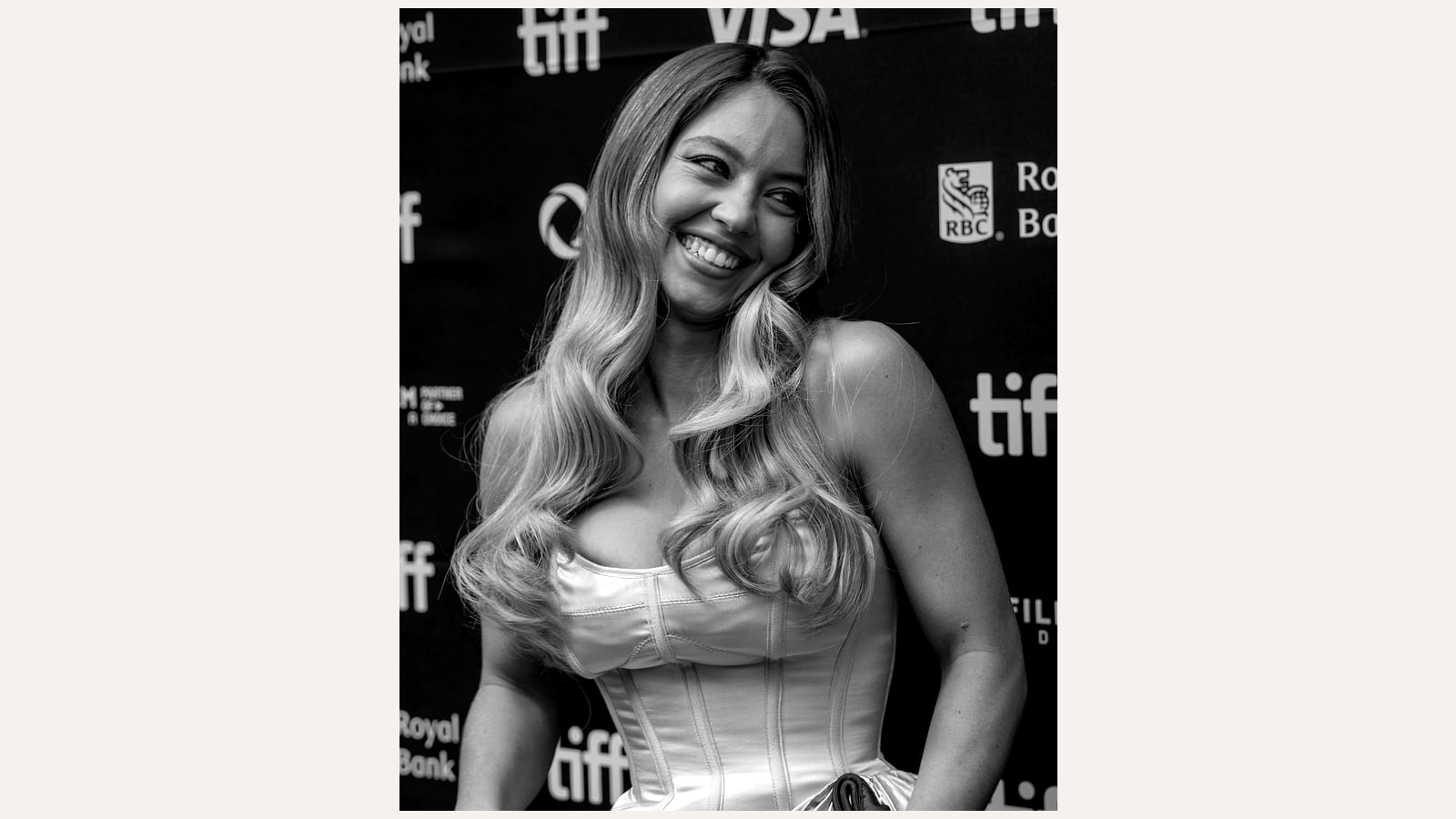 Sydney Sweeney lost 200,000 followers over the Novig ad, then won them back