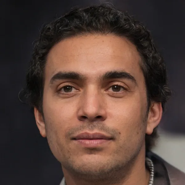 Jude Marlow, Editor and Owner of Sweeney Ad Watch